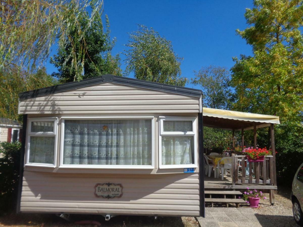 Mobil-Home Corinne Rastel -Le Domaine De Dugny 翁赞 外观 照片