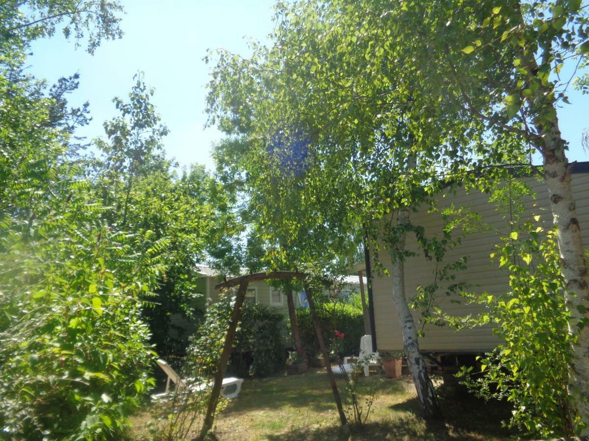 Mobil-Home Corinne Rastel -Le Domaine De Dugny 翁赞 外观 照片